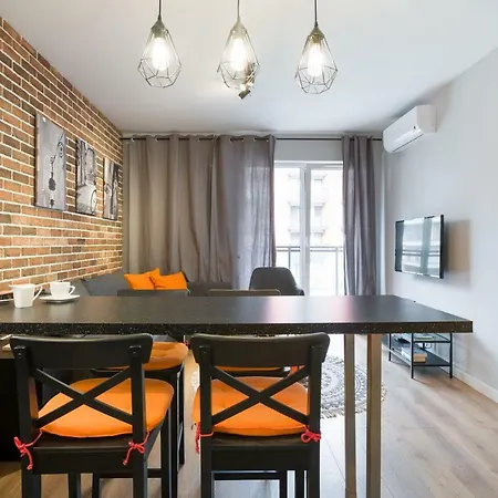Orange, Modern Apartment In The City Centre-3