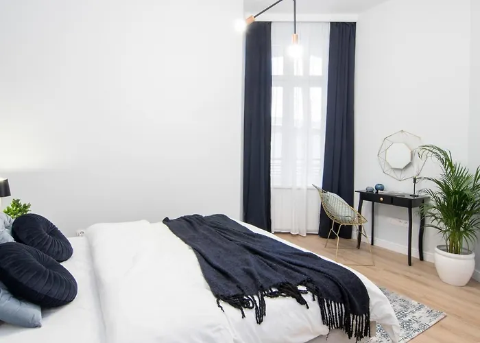 HOUSEHOST Apartment: Starowiślna Street 36/27